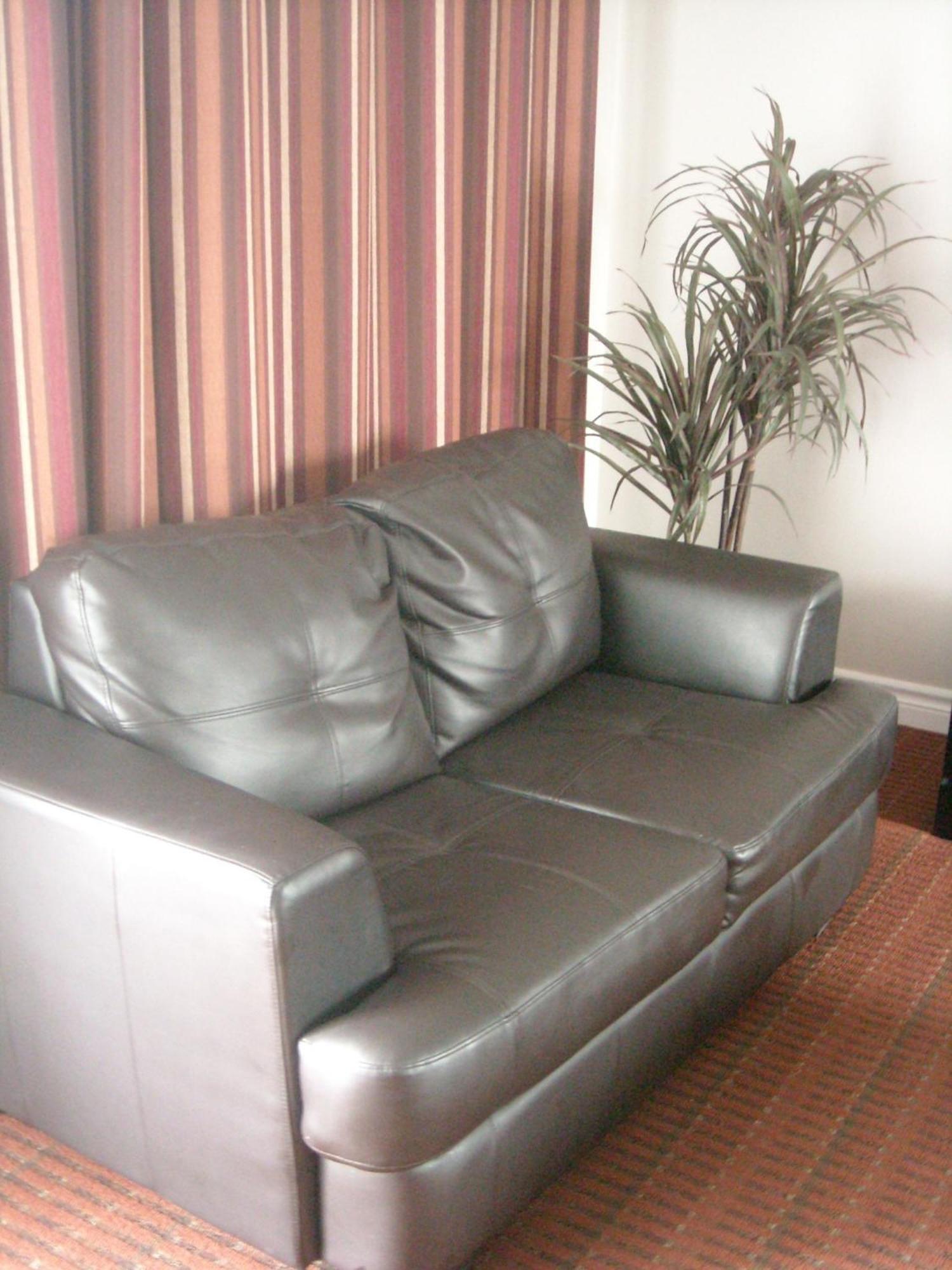 ونجويل Grand Motel Saint-Hubert المظهر الخارجي الصورة