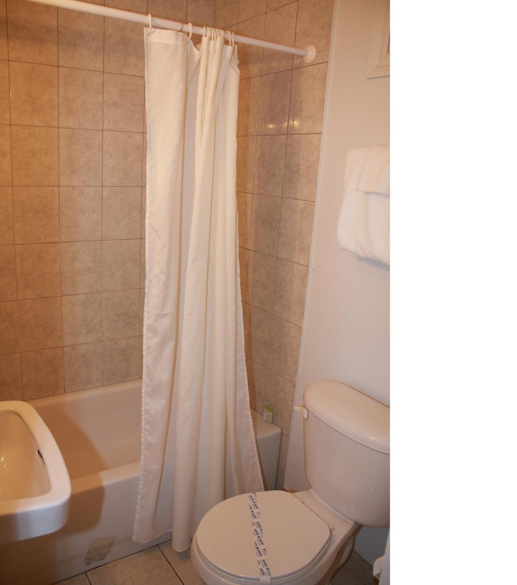 ونجويل Grand Motel Saint-Hubert الغرفة الصورة