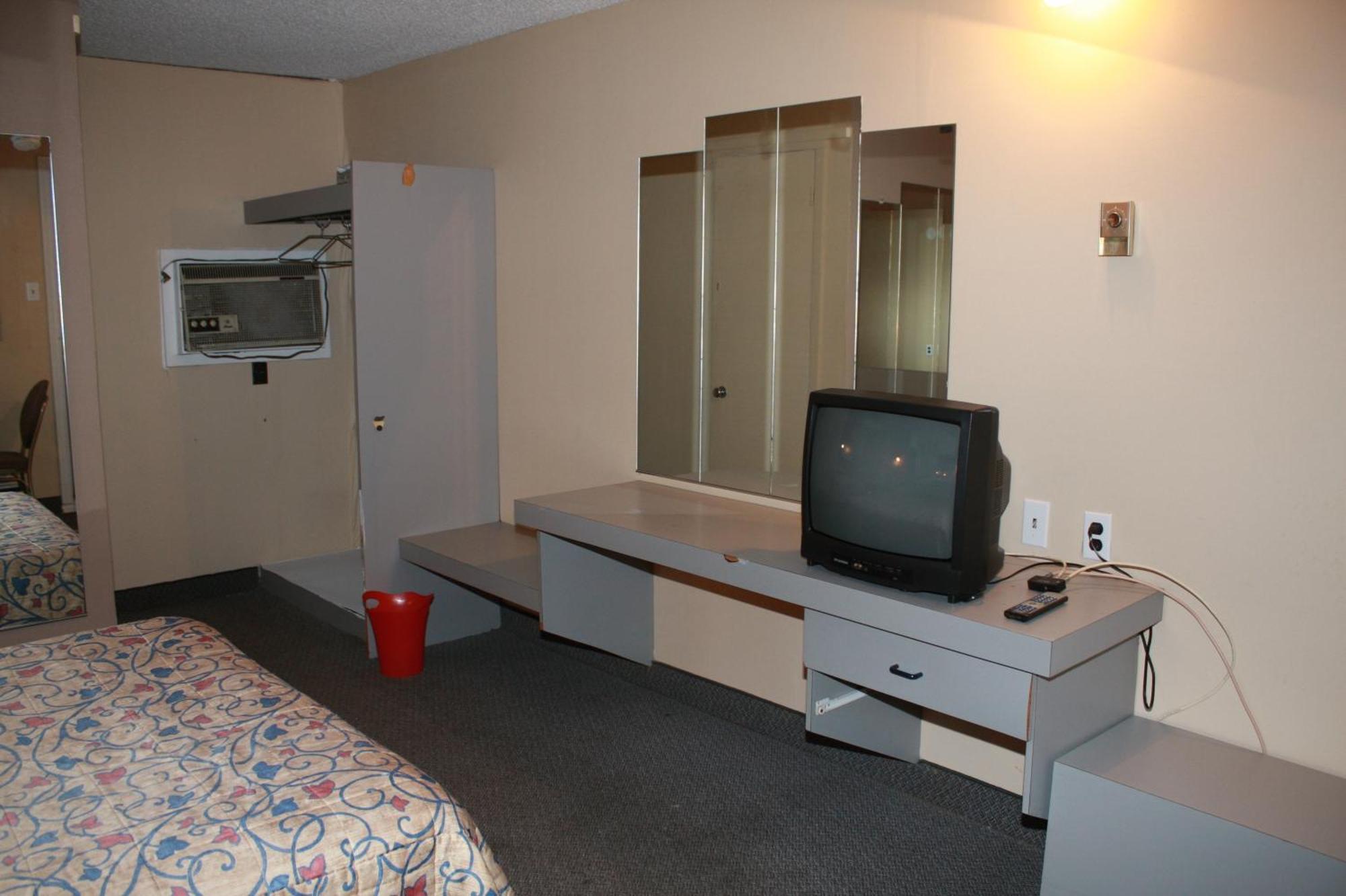 ونجويل Grand Motel Saint-Hubert الغرفة الصورة
