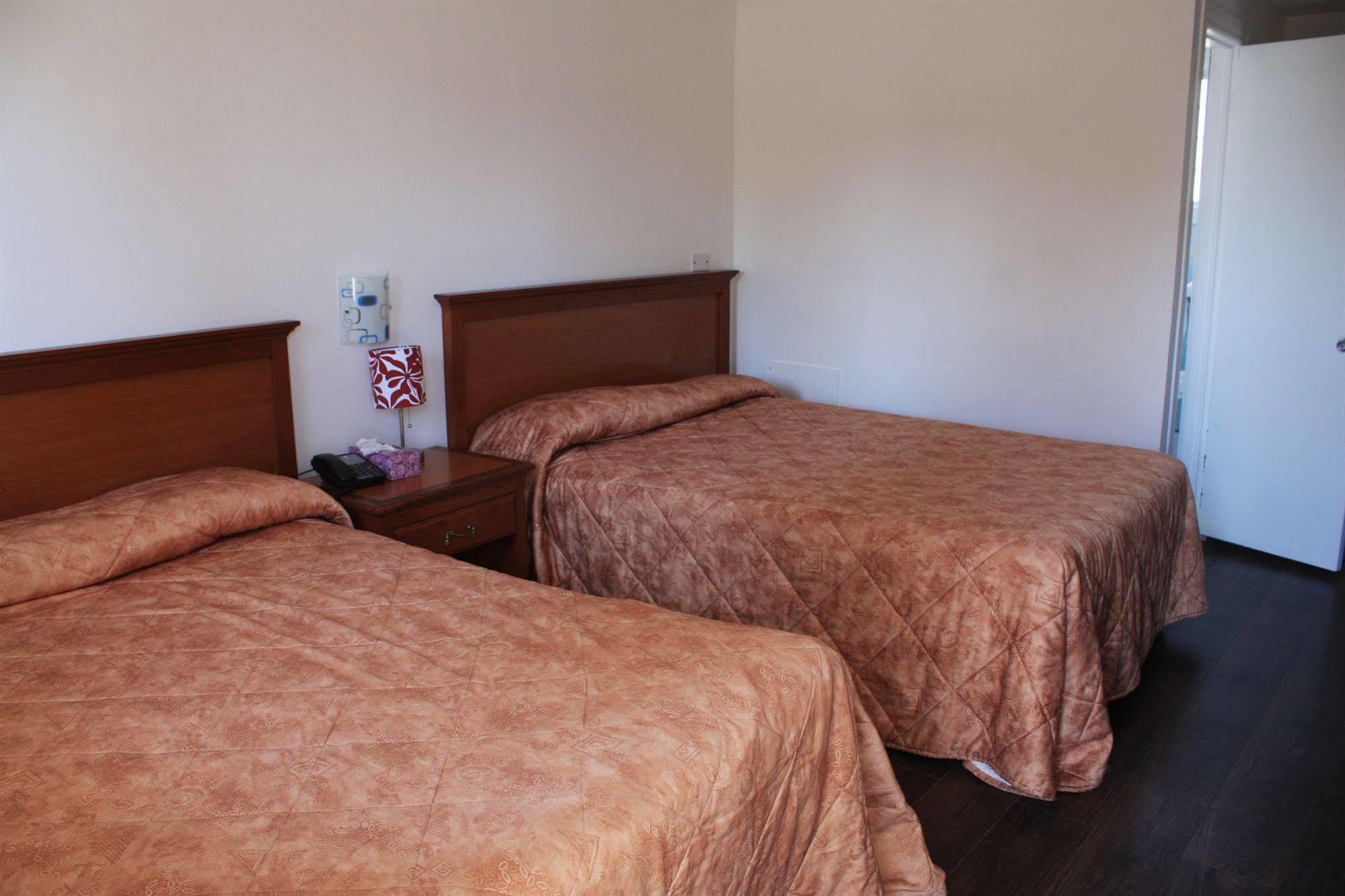 ونجويل Grand Motel Saint-Hubert المظهر الخارجي الصورة
