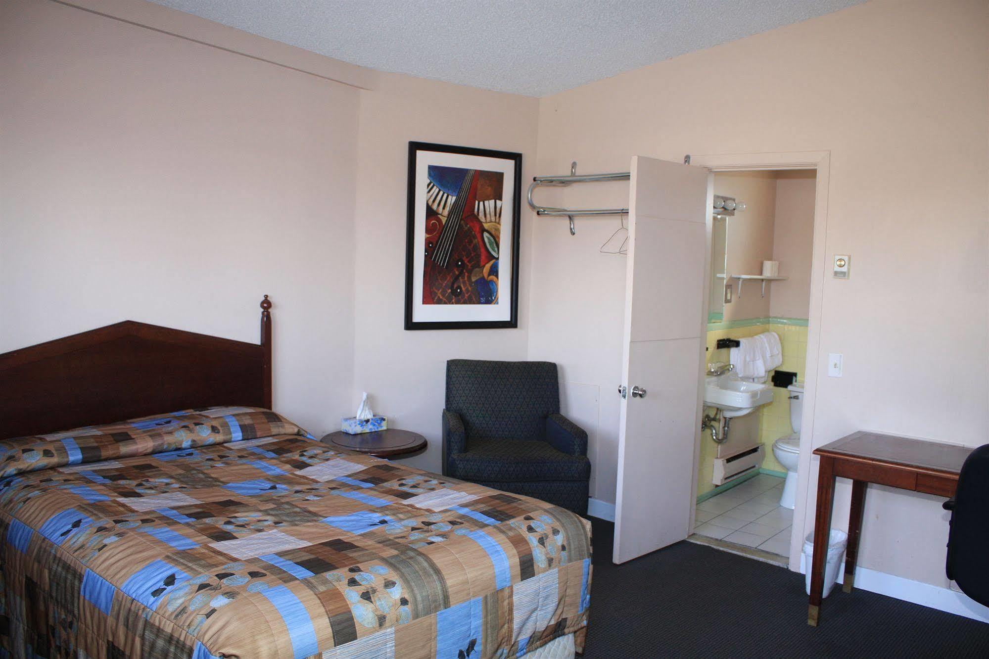 ونجويل Grand Motel Saint-Hubert المظهر الخارجي الصورة