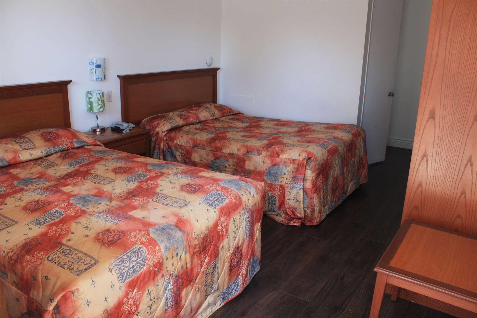 ونجويل Grand Motel Saint-Hubert المظهر الخارجي الصورة