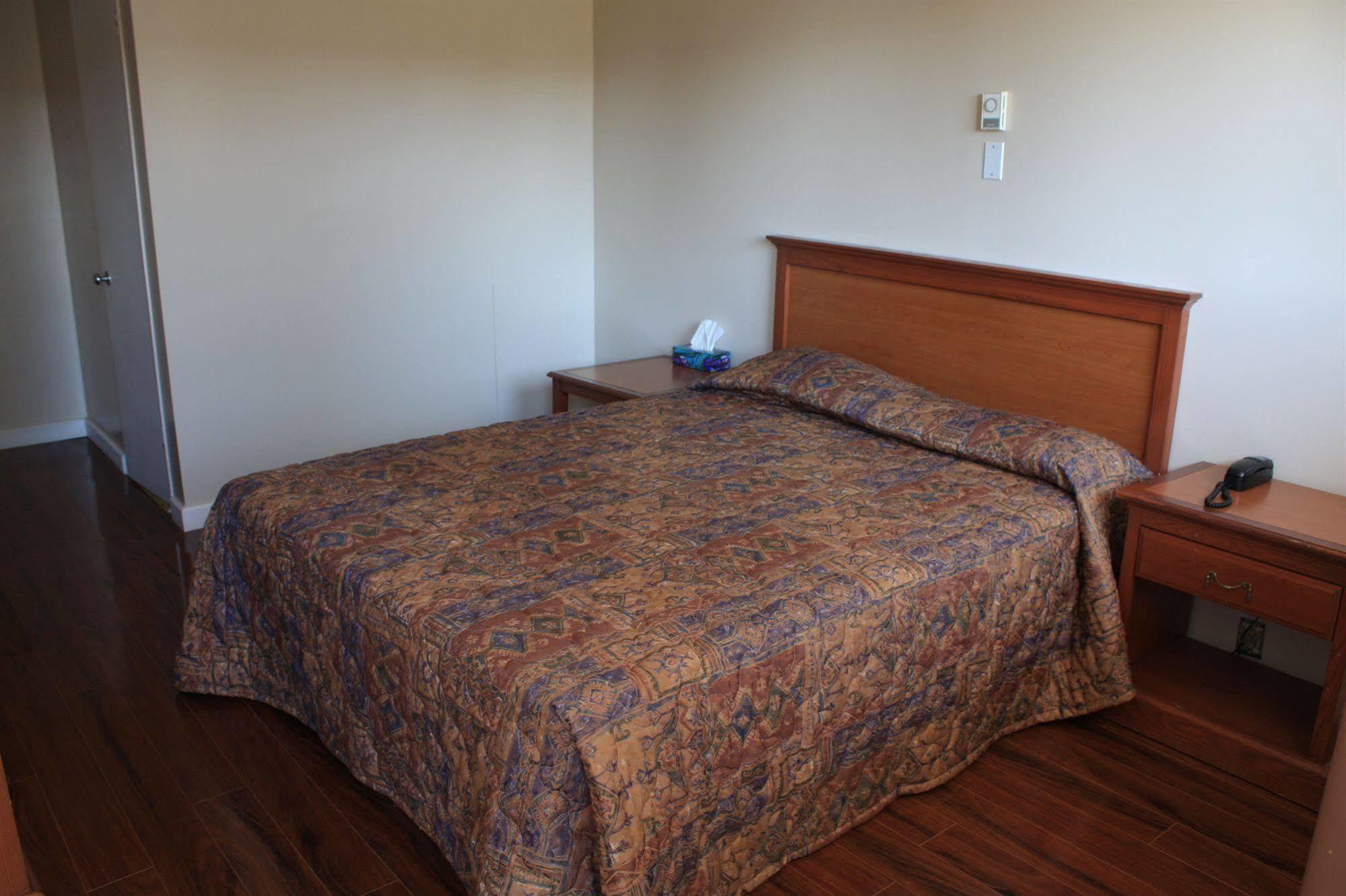 ونجويل Grand Motel Saint-Hubert المظهر الخارجي الصورة