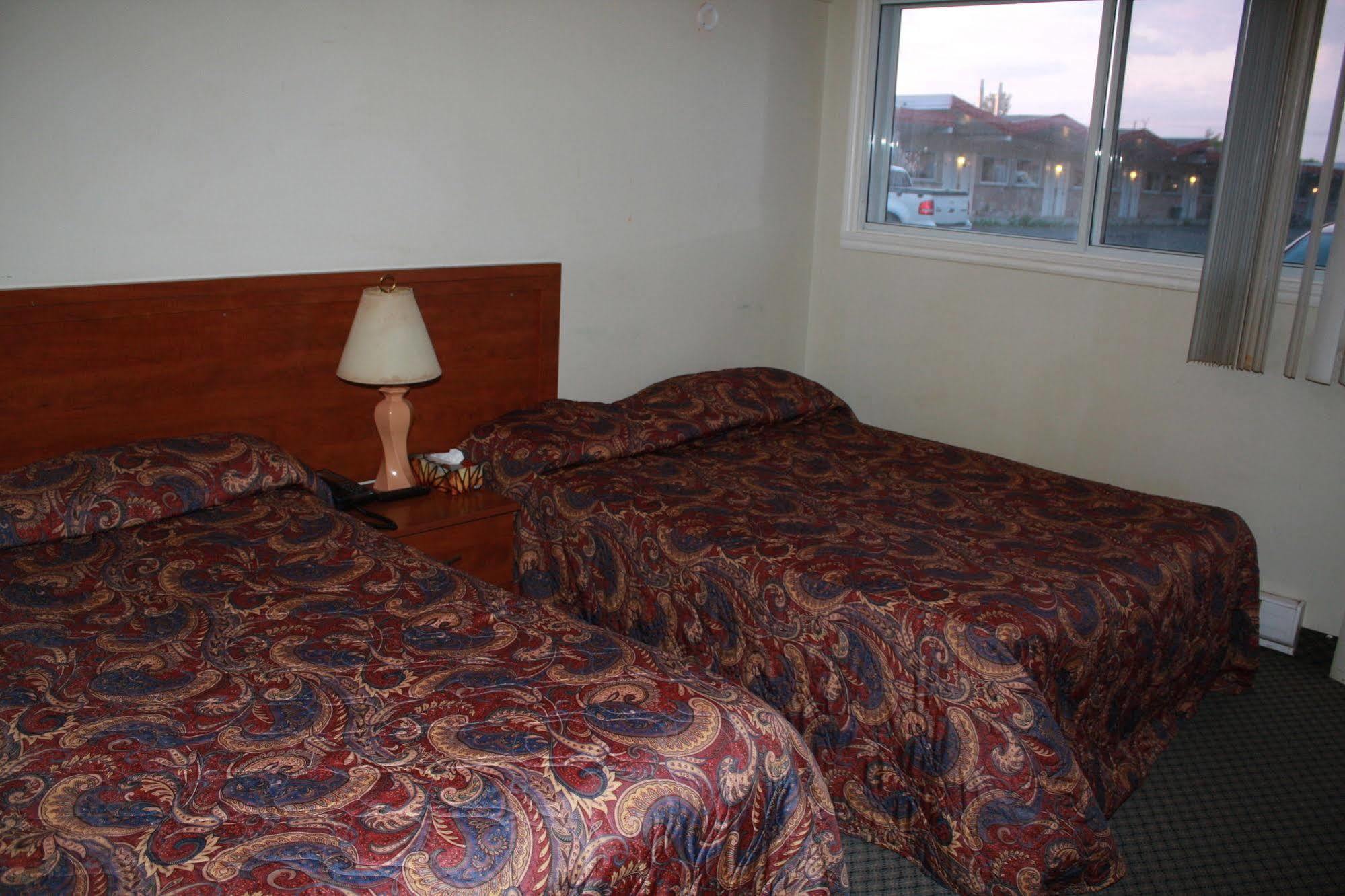 ونجويل Grand Motel Saint-Hubert المظهر الخارجي الصورة